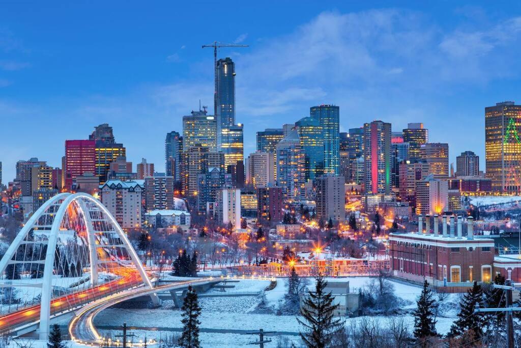 Historic Jd Loft, Near Ice District, Rogers Place, Ug Parking Edmonton Exterior photo