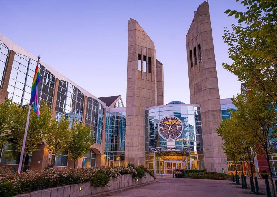 Historic Jd Loft, Near Ice District, Rogers Place, Ug Parking Edmonton Exterior photo