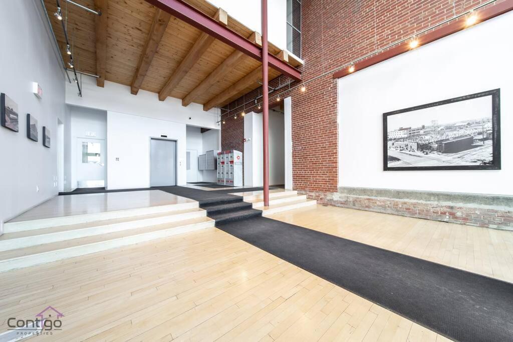 Historic Jd Loft, Near Ice District, Rogers Place, Ug Parking Edmonton Exterior photo